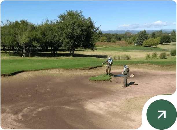 Servicio de mantenimiento de canchas de golf