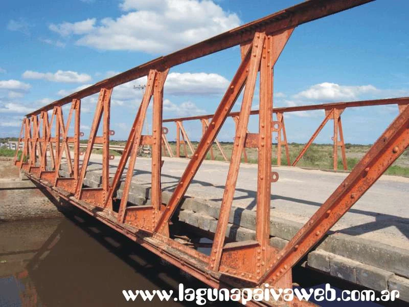 Puente sobre el arroyo Aguiar