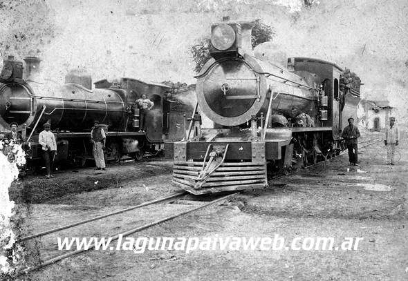 Laguna Paiva, en sus inicios y el sector de provisión de leña para las locomotoras. Foto finales del '20.-