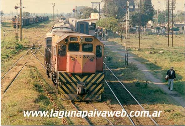 El tren en los ultimos años que circulaba con pasajeros en la zona de la Estación Foto: Ricardo Reneé