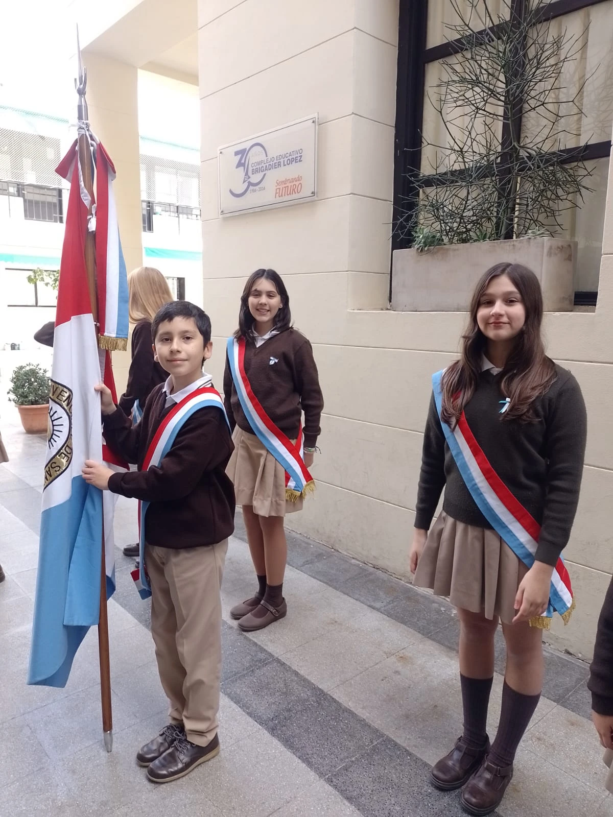 3-ACTO17-8TT2025.webp