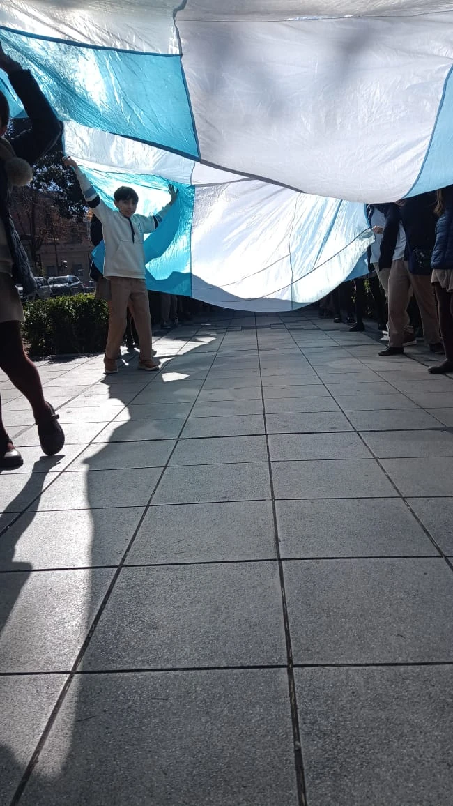 8-BANDERAZO-25-TT.webp