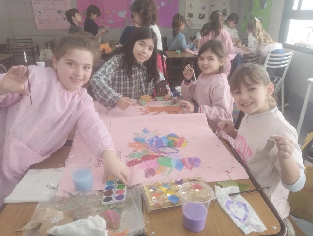 8-SELLOSDEHOJAS-2025.webp