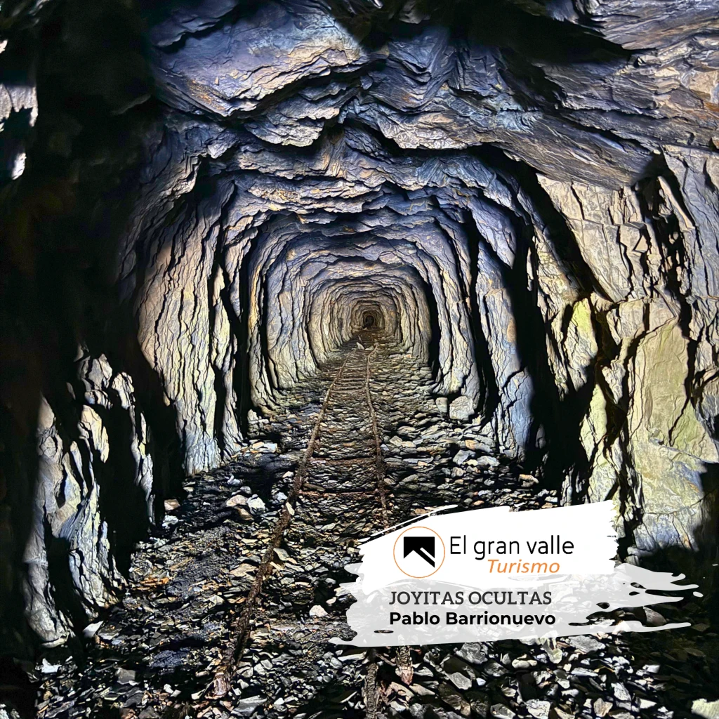 Sendero entre montañas: Exploración a la Mina de plata La Georgette