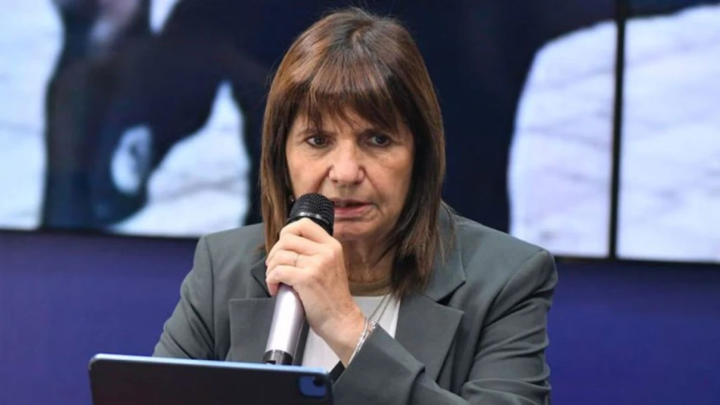 Bullrich vs CFK: Se aprobó ficha limpia y Cristina fue criticada por robarle a los argentinos
