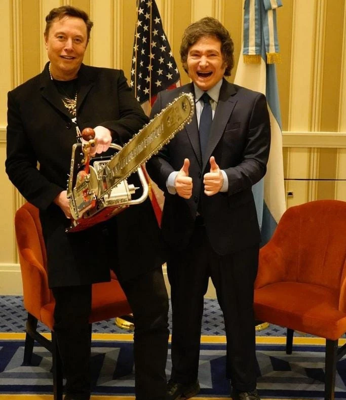 Con gusto informamos que la motosierra que regaló Milei a Musk es una TMC MS-598