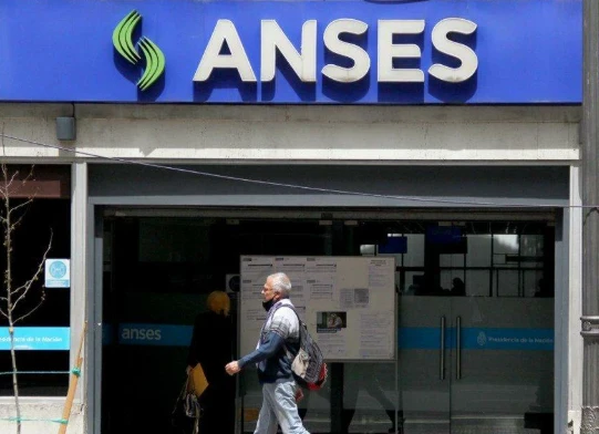 ANSES oficializó aumentos en jubilaciones, pensiones y AUH