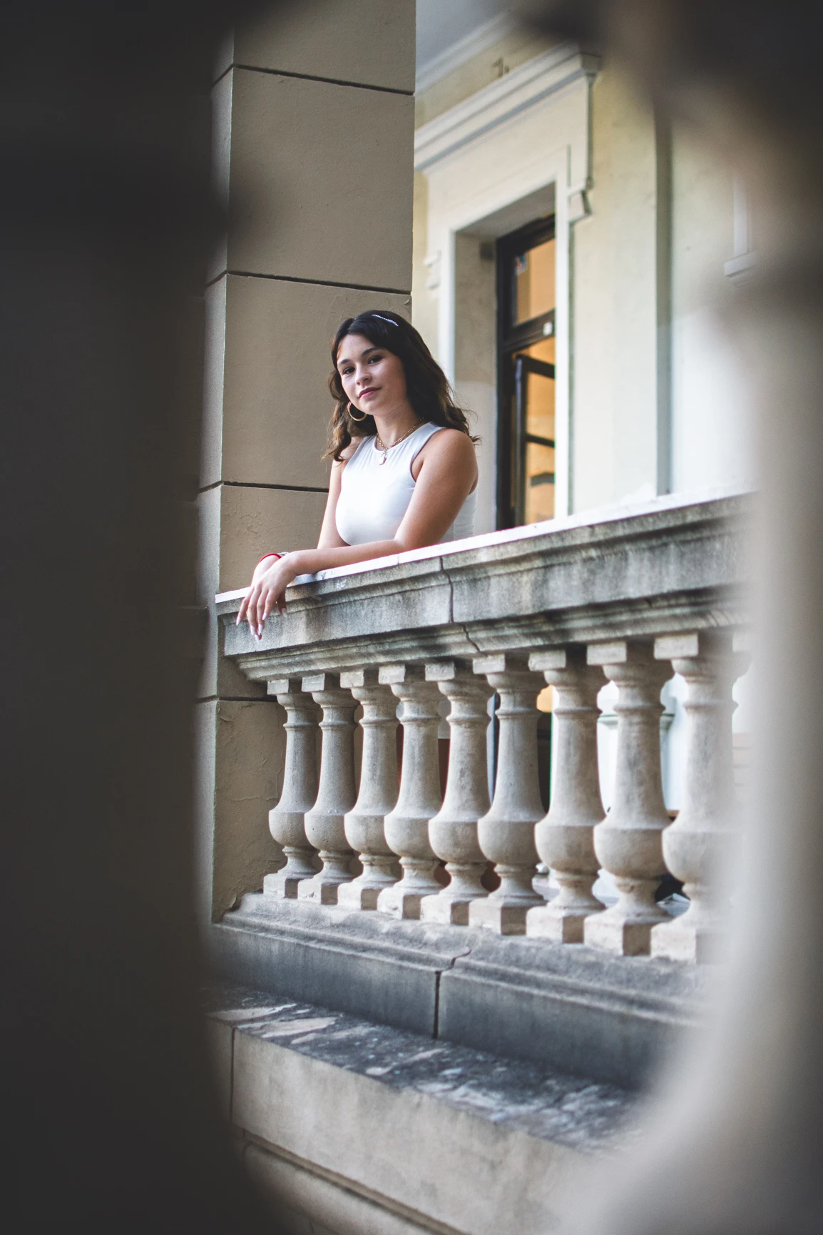 Simona Book