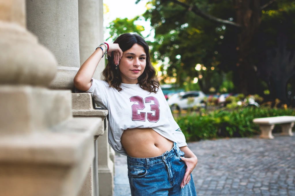 Simona Book