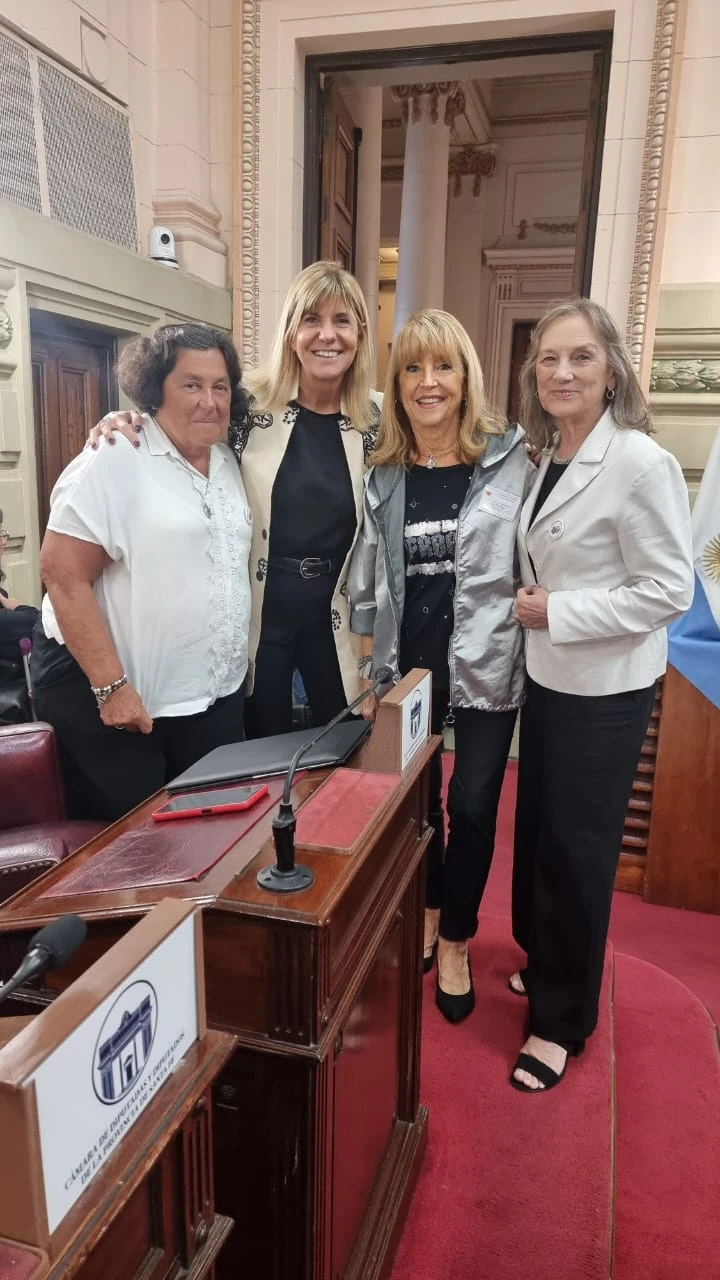 Asociación de mujeres destacadas