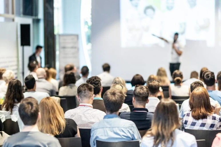 Cursos Departamento de Tecnología Farmacéutica - Aspectos regulatorios en la industria cosmética.