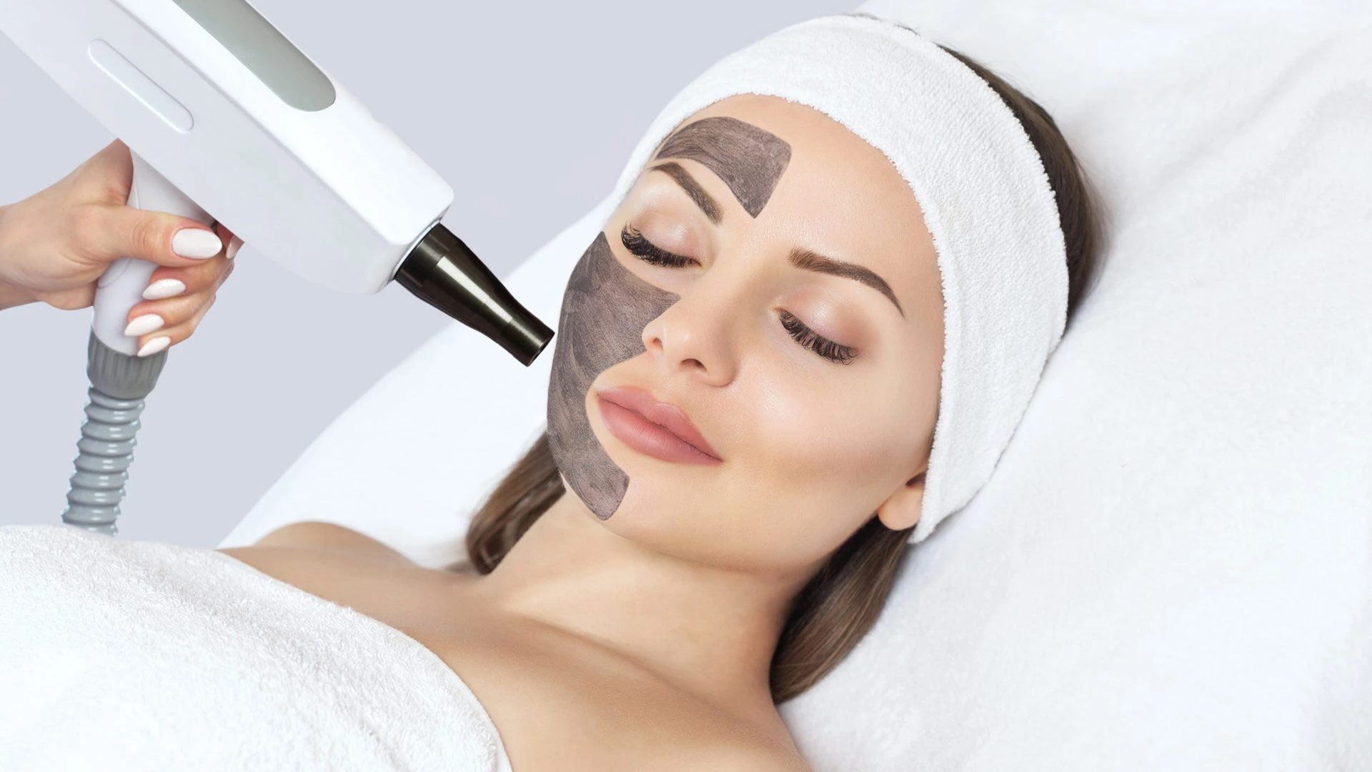 hollywood peel Laser 