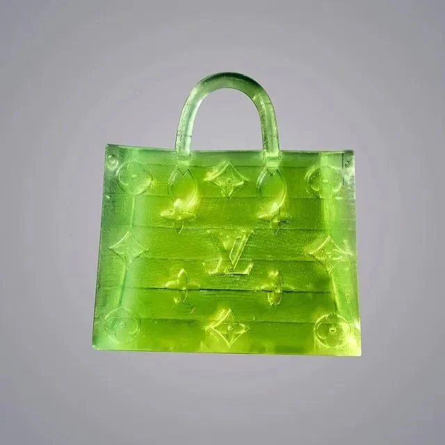LA MINI LOUIS VUITTON