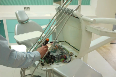 https://ss-static-001.esmsv.com/r/content/host1/9ed046932e7e5c7c654970f3aff77a3f/editor/reparacion%20odontologia1.webp