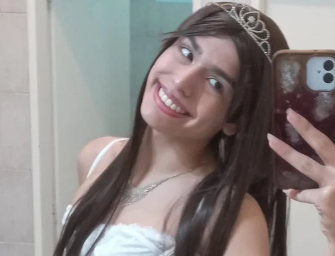 Nati Avalos: La teen que está revolucionando la moda con onda y mucha actitud