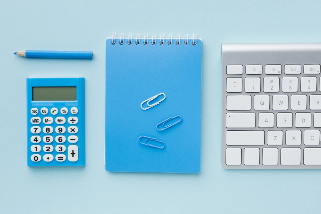 Calculadora Anotador y Teclado Celeste Pastel