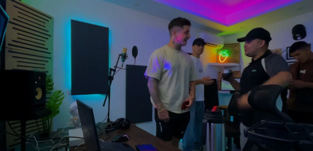 Así REALMENTE trabaja un PRODUCTOR en el ESTUDIO (Detrás de escena)