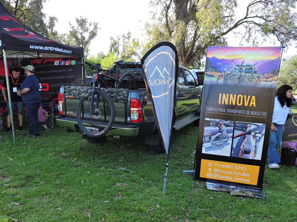 Stand Fundas Innova