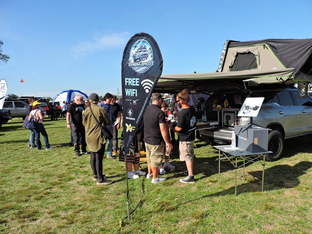 Stand Sería Épico (Starlink)