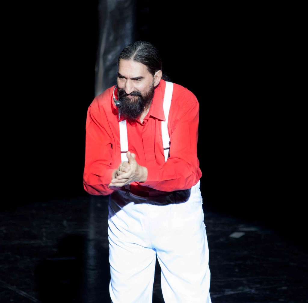 HUGO VARELA EXPLOSIVO. 
