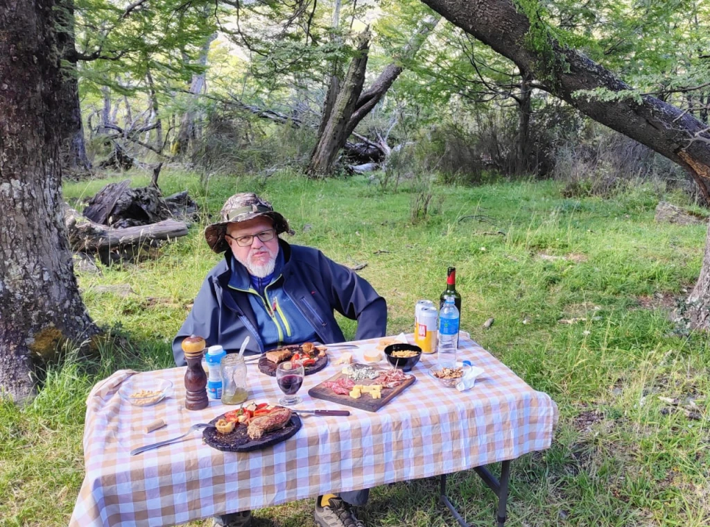 Asado, brindis y pesca