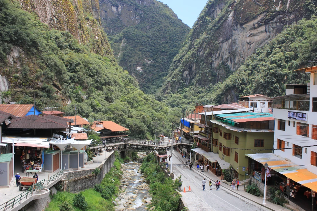 MachuPicchuPeru-Laslovarga262.webp