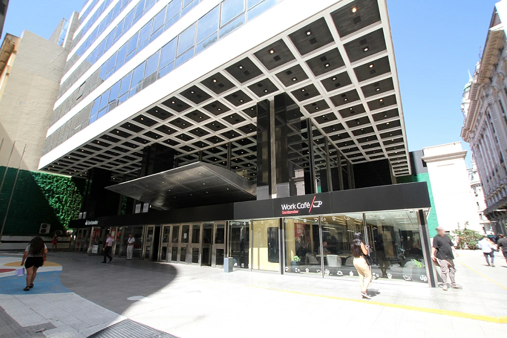 Edificio Banco Santander Río Pisos Varios
