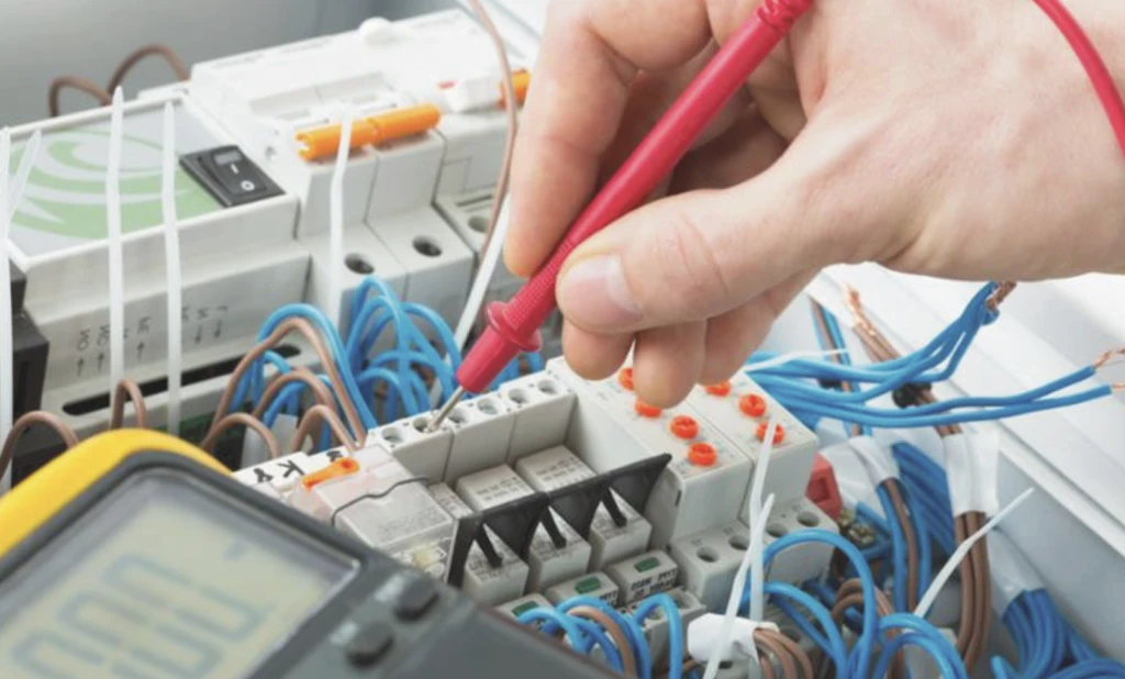 Revisión de Tableros Eléctricos