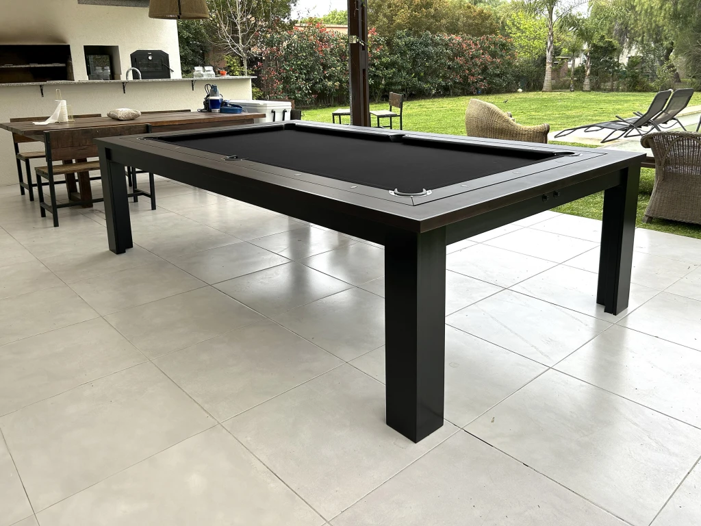 Realizada integramente en madera