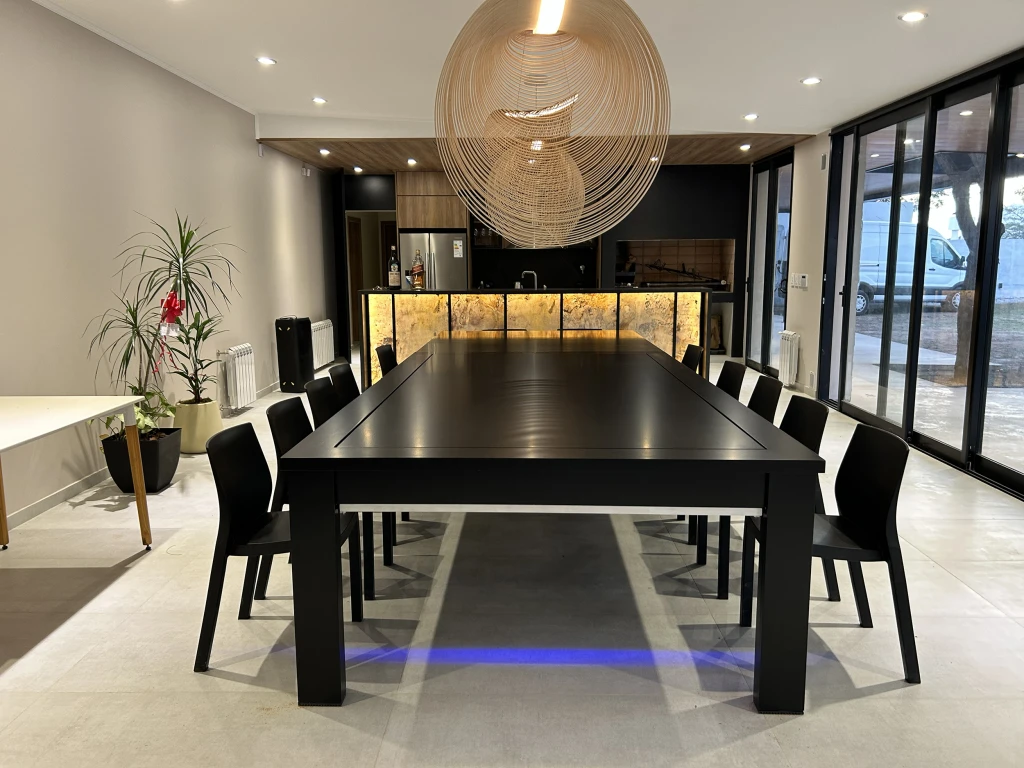 Realizada integramente en madera