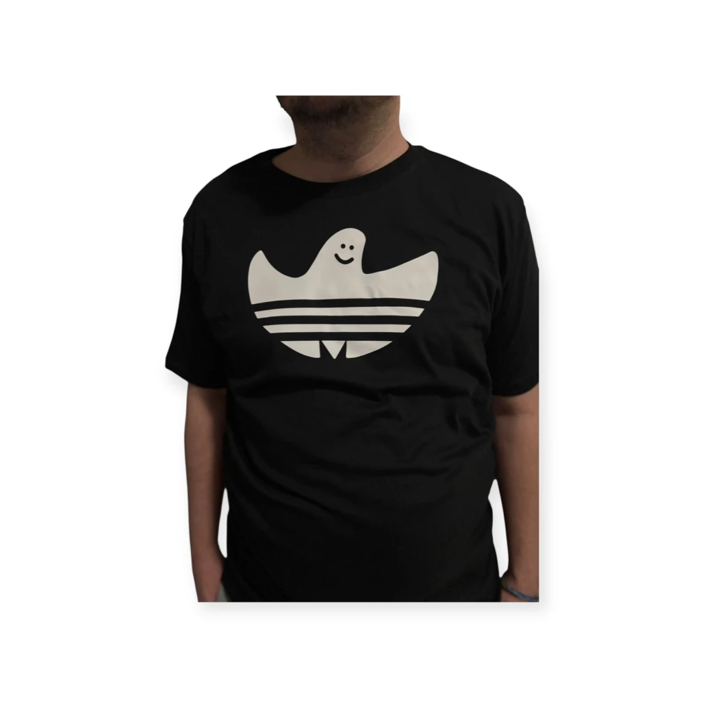 Remera informal Adidas